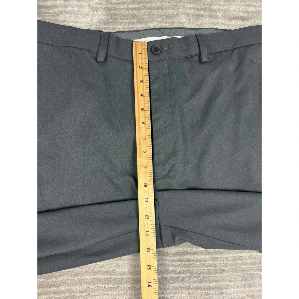 Haggar Dress Pants Mens 36x34 Gray Classic Fit Flat Front Straight Leg Polyester